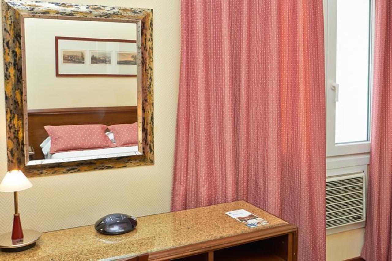 Hotel Carlos V 3*