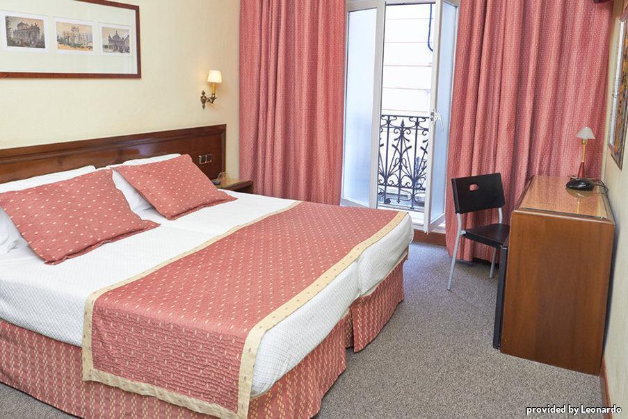 Hotel Carlos V Madrid