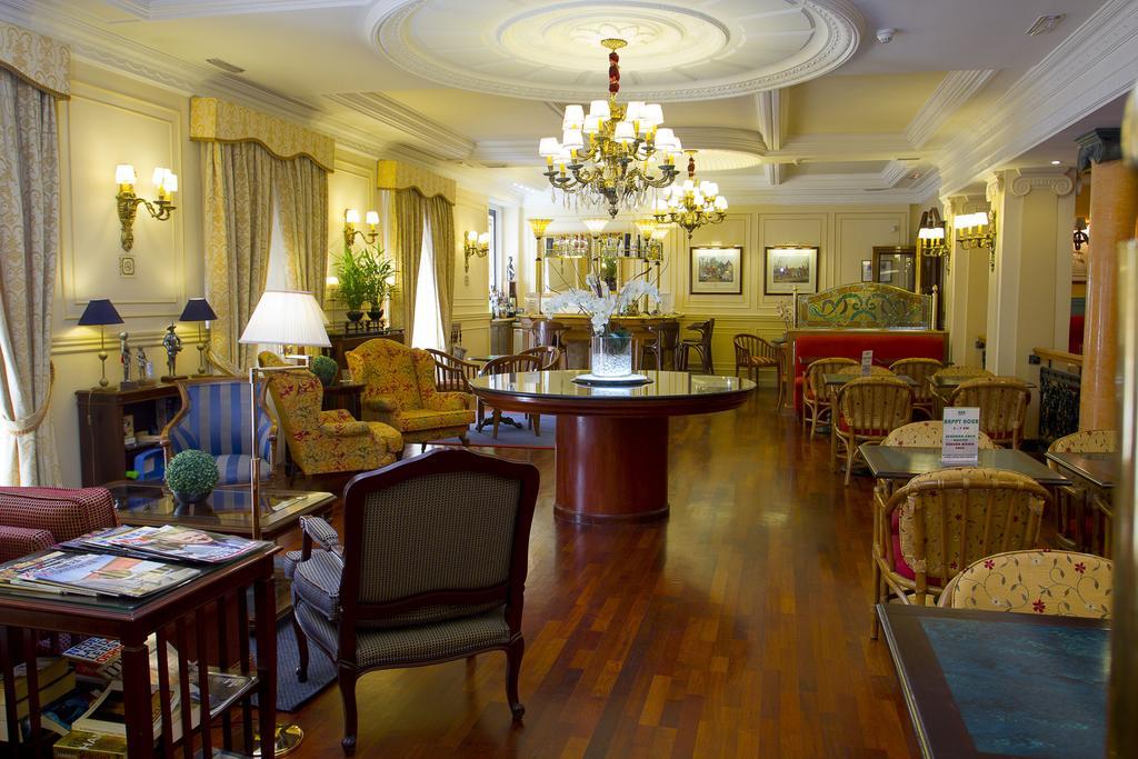 Hotel Carlos V Madrid