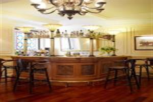 Carlos V Hotel Madrid