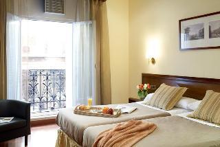 Carlos V Hotel 3*