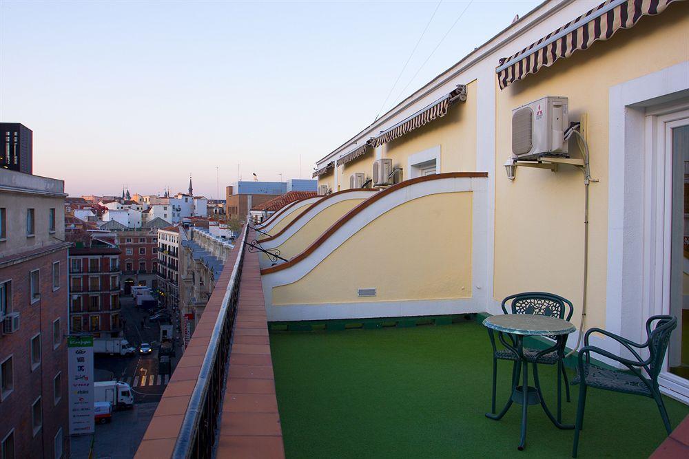 Carlos V Hotel Madrid